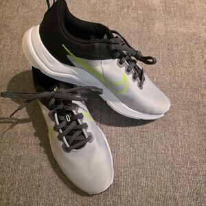 Nike Downshifter 12 Running Shoes Wolf Grey Volt Black Men/9.5 Women/ DD9293-011